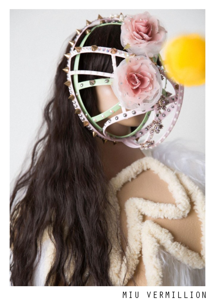 Plushchic Plastique 「プラスチック•プラスティック」 by Miu Vermillion for Lucy's Magazine