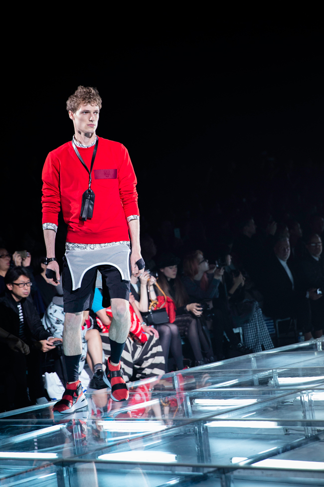 Tokyo Fashion Week SS 2016 - Onitsuka Tiger x Andrea Pompilio - Photographed by Miu Vermillion