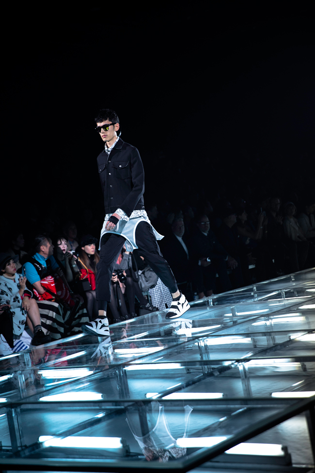 Tokyo Fashion Week SS 2016 - Onitsuka Tiger x Andrea Pompilio - Photographed by Miu Vermillion