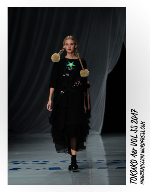 Tokuko 1er Vol - SS 2017 - Amazon Fashion Week Tokyo | Photographed by Miu Vermillion