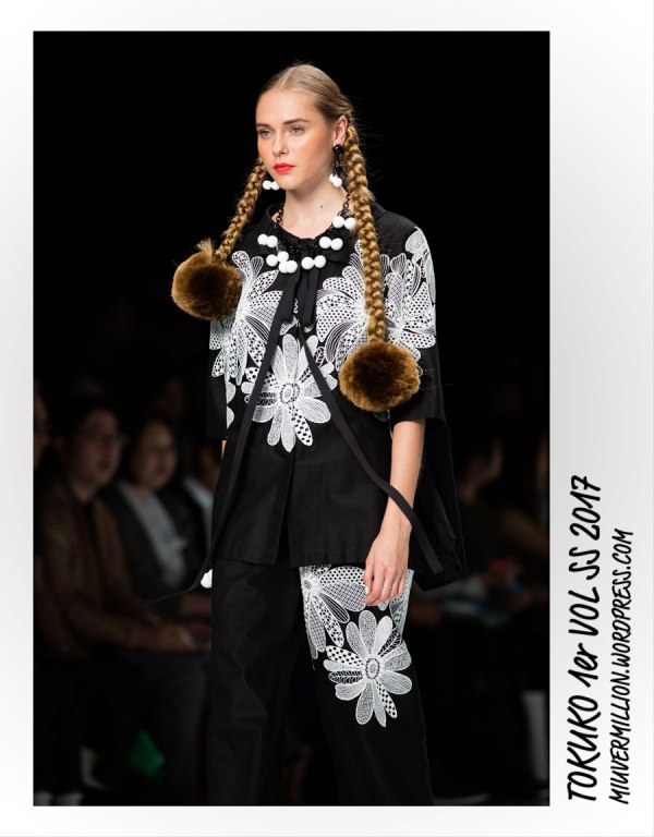 Tokuko 1er Vol - SS 2017 - Amazon Fashion Week Tokyo | Photographed by Miu Vermillion
