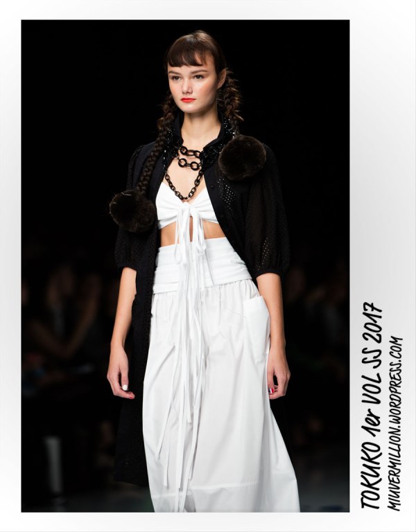 Tokuko 1er Vol - SS 2017 - Amazon Fashion Week Tokyo | Photographed by Miu Vermillion