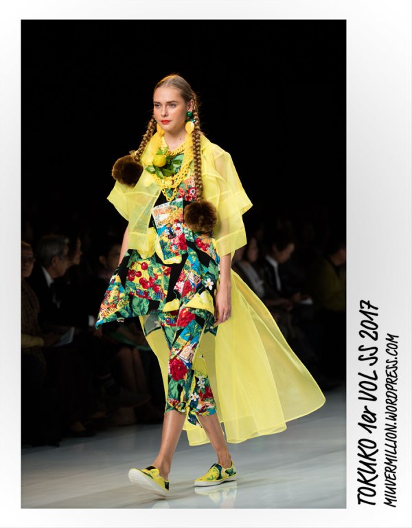 Tokuko 1er Vol - SS 2017 - Amazon Fashion Week Tokyo | Photographed by Miu Vermillion