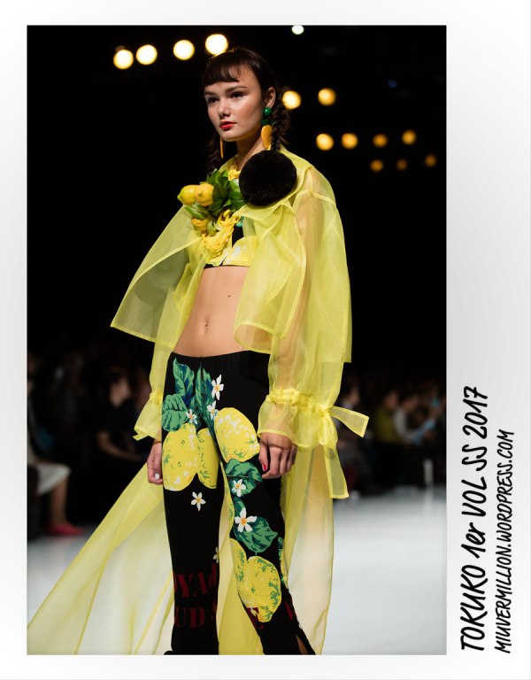 Tokuko 1er Vol - SS 2017 - Amazon Fashion Week Tokyo | Photographed by Miu Vermillion