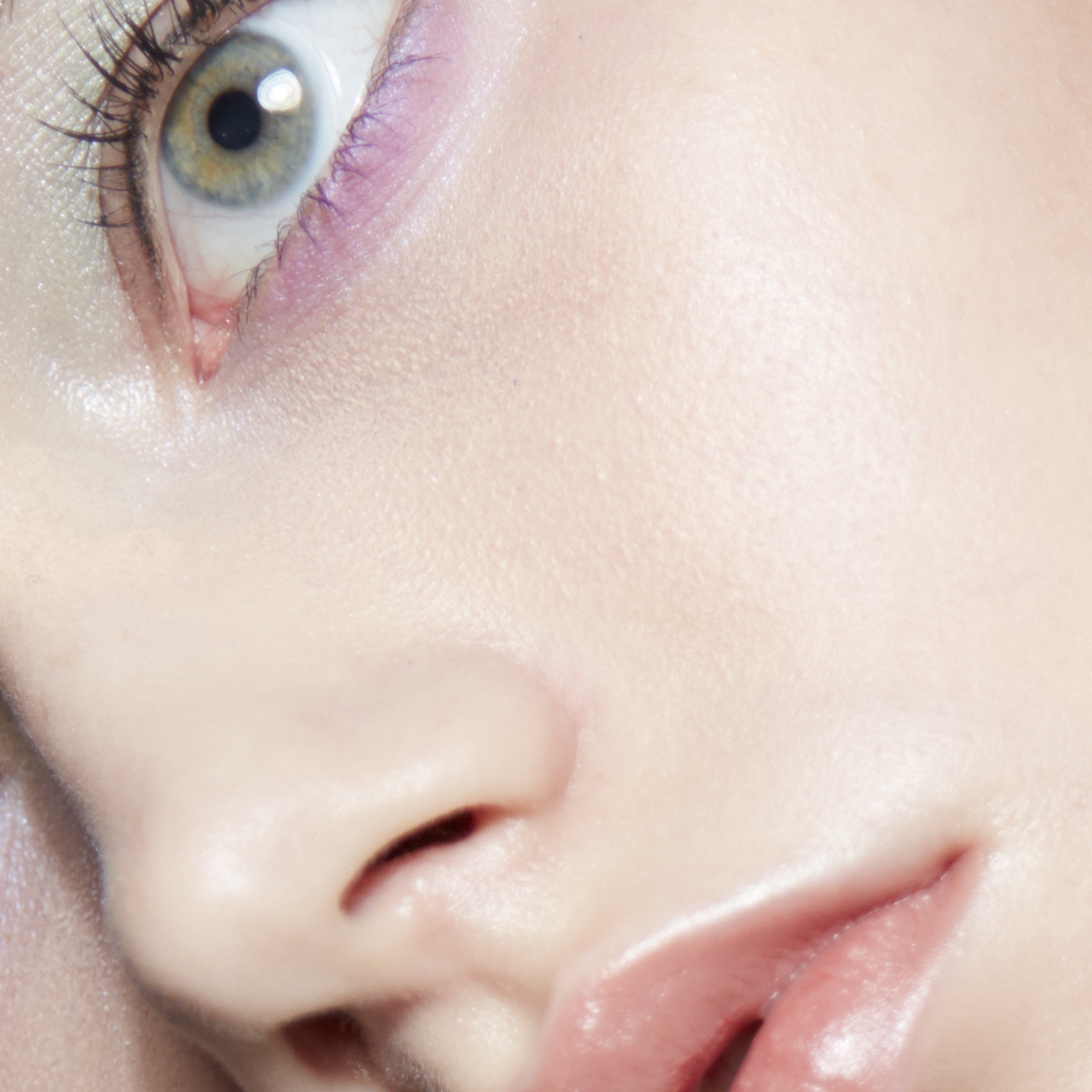 Model Sofia Steinberg @ Donna Models Tokyo | Fashion Photographer: Miu Vermillion